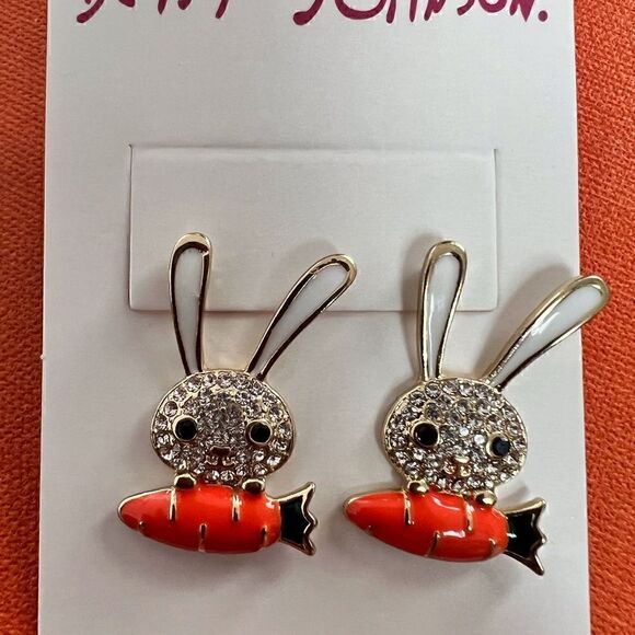 🥕 Betsey Johnson sweet bunny with carrot earrings 🥕 - Picture 6 of 7